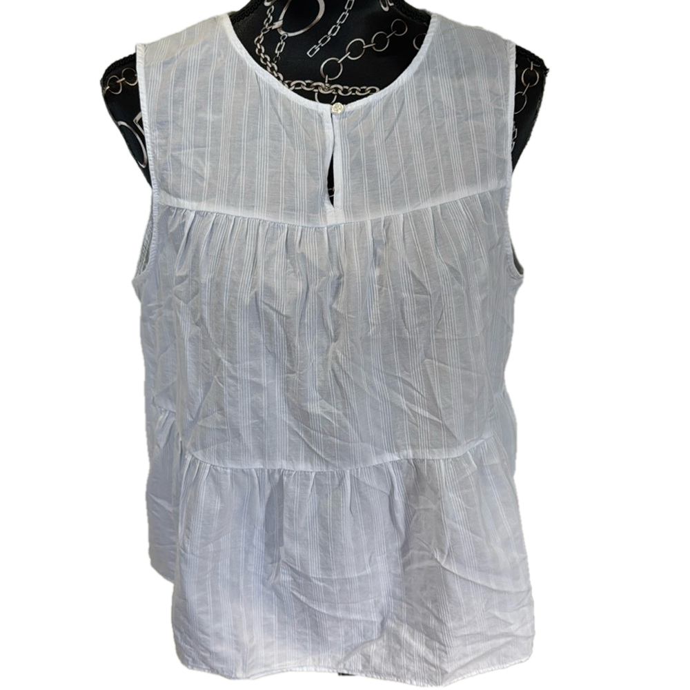 Gap‎ White Vertical Line Texture Sleeveless Blouse Button Neck Size Large Tiered